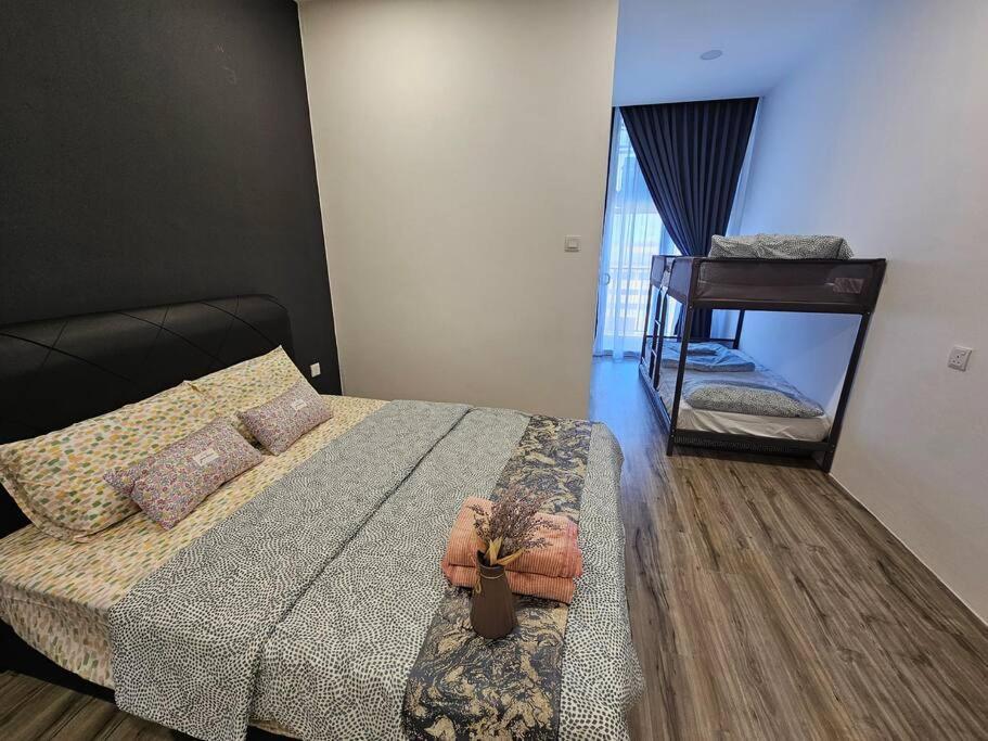 Lovely Podium Cityview 3Bedroom With Pool A2 Kuching Exterior photo